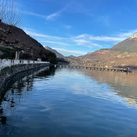 Rare 2 Bedroom With Private Beach On Lake Annecy Doussard Exterior foto